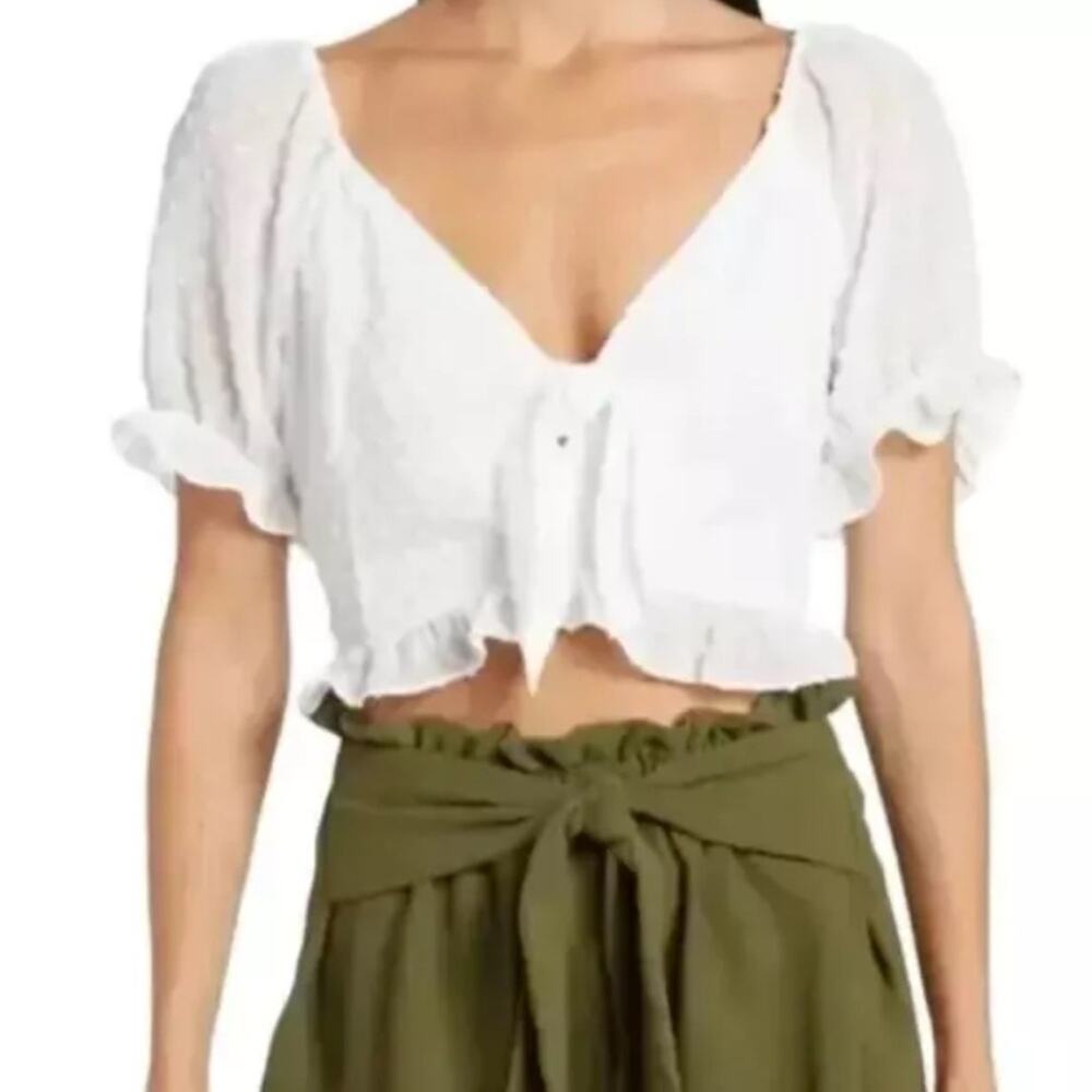 Bcbgeneration Clip Dot Knot Front Ruffle Crop Top in White Size XS